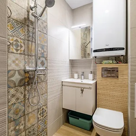 Second Next To Sea Garden Apartment *