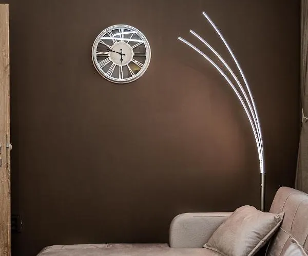 Daire Second Next To Sea Garden