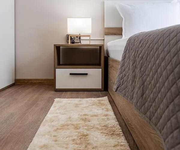 Daire Second Next To Sea Garden