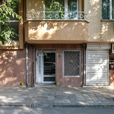 Second Next To Sea Garden 바르나