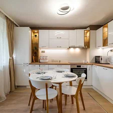 Second Next To Sea Garden 아파트