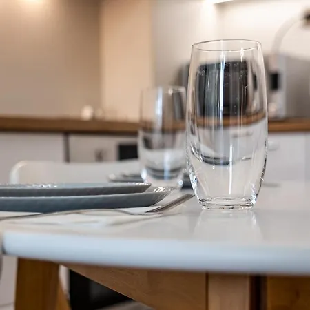 Second Next To Sea Garden 瓦爾納