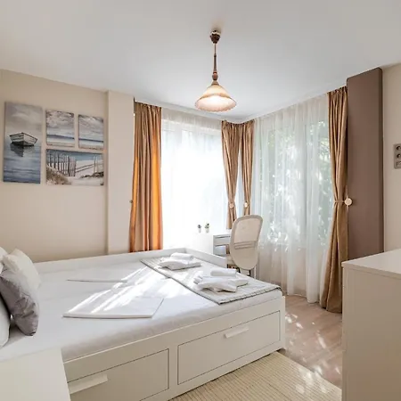 아파트 Second Next To Sea Garden