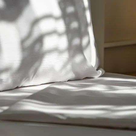 Second Next To Sea Garden 아파트 *