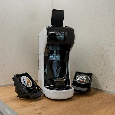 Second Next To Sea Garden 아파트 바르나