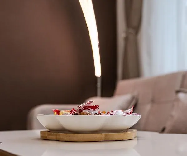 Second Next To Sea Garden Apartamento *